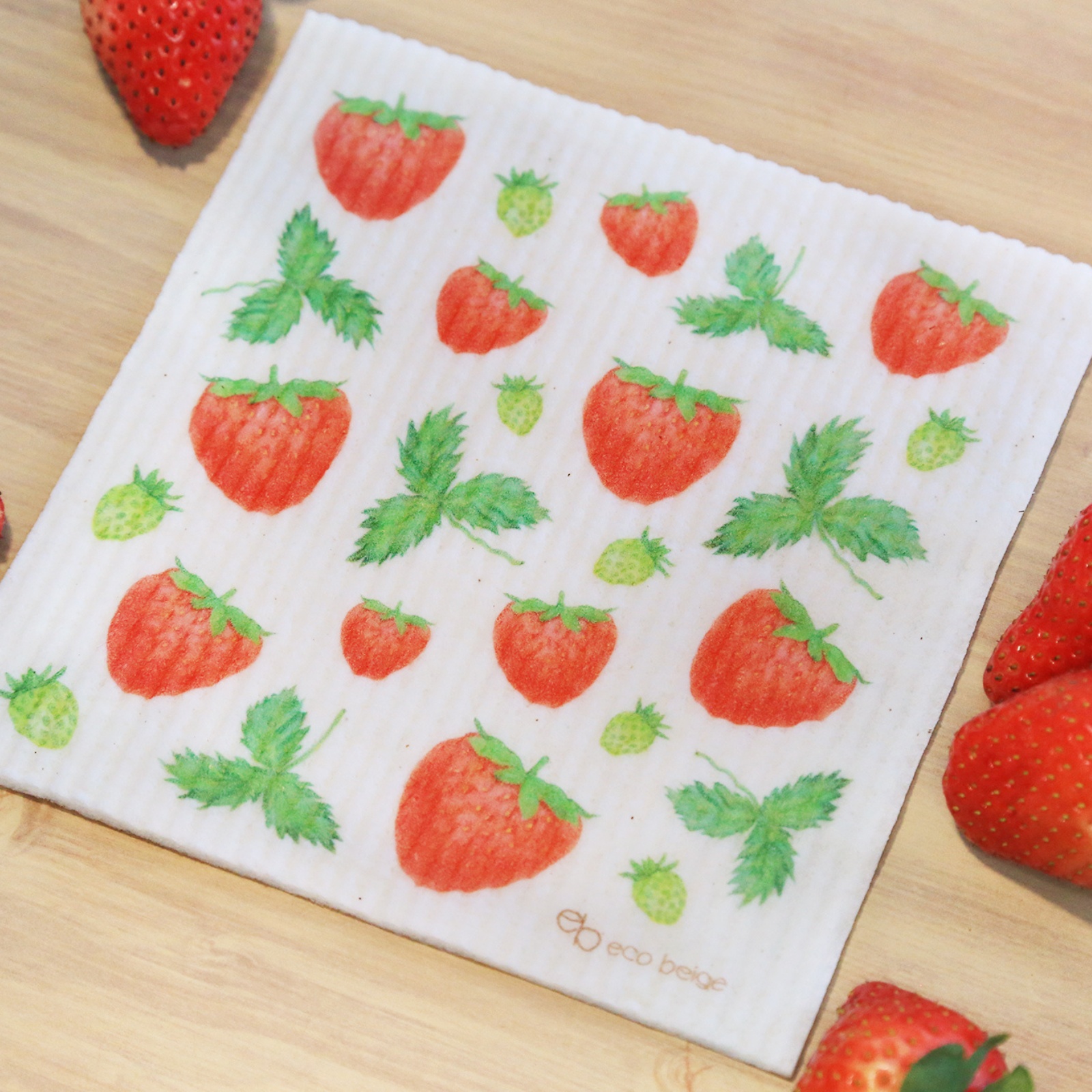 Eco_Beige_Strawberry_Sponge_Cloth_2