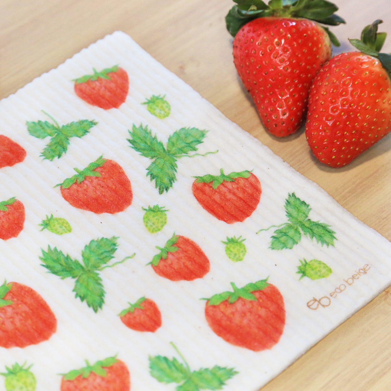 Eco_Beige_Strawberry_Sponge_Cloth_3